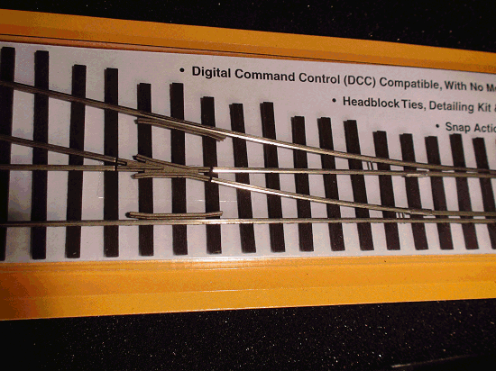 Micro- Engineering 14-454 On30 5 CODE 70 RH TURNOUT