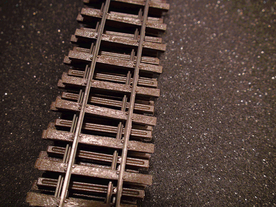 Micro- Engineering On30 12-138 , 6 PCS, 18 FEET (ON 2 1/2 WEATHERED CODE 83